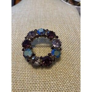 Karu Arke Vintage Brooch Pink Purple Aurora Borealis AB circle wreath rhinestone